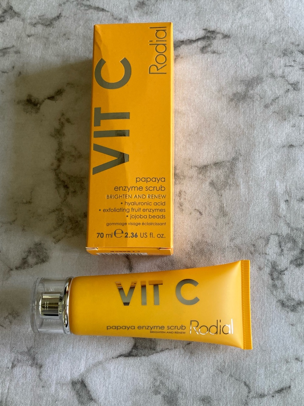 Rodial VIT C Papaya Enzyme Scrub